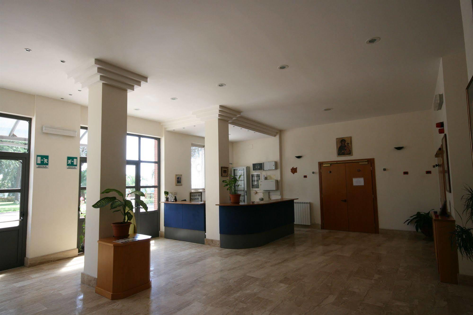 Hotel Parco Santa Rita Sacrofano Exterior foto