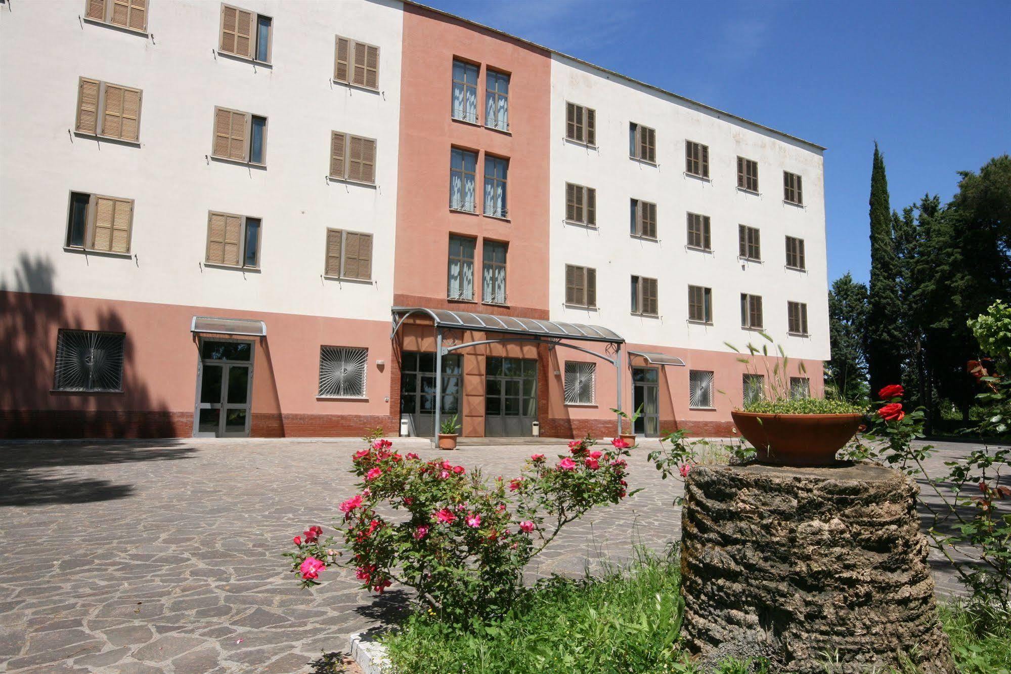 Hotel Parco Santa Rita Sacrofano Exterior foto